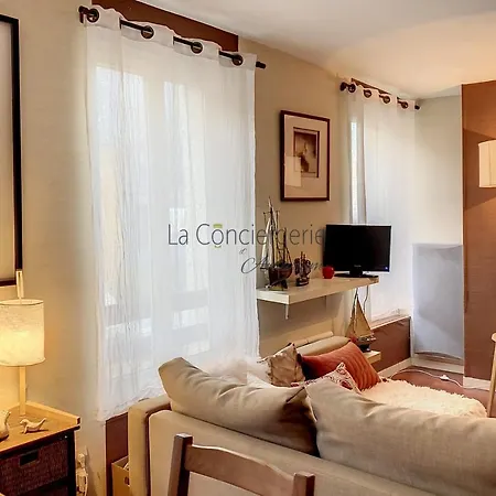 Tr-32 L'Appartement D'Artiste Pour Deux Personnes Apartment Le Treport