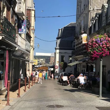 Tr-32 L'Appartement D'Artiste Pour Deux Personnes Apartment